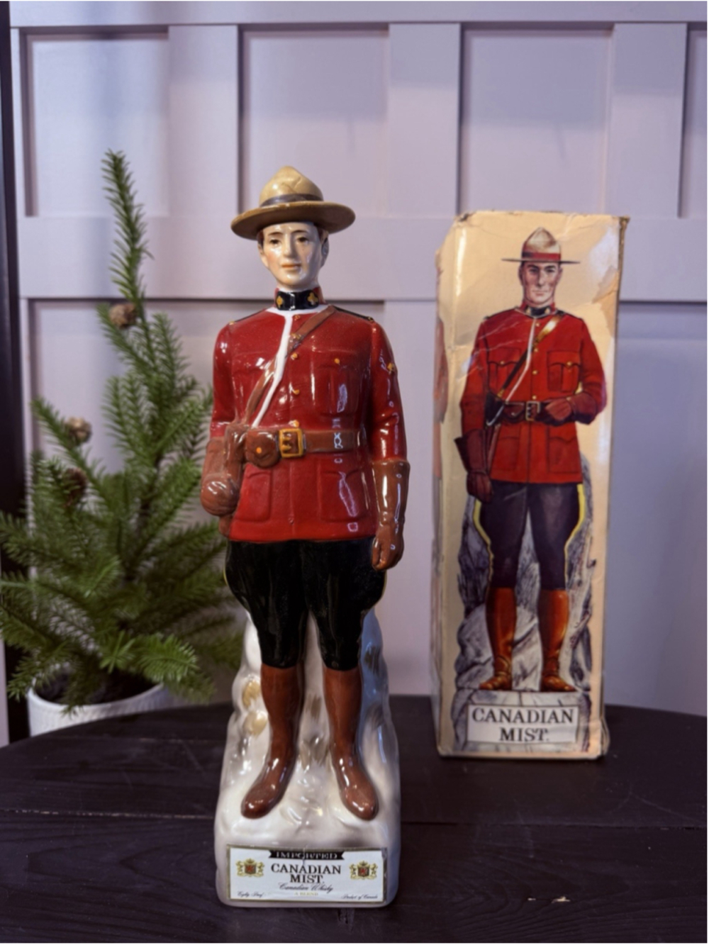 Rare-1969 Royal Canadian Police Officer Barware Bar Decanter
